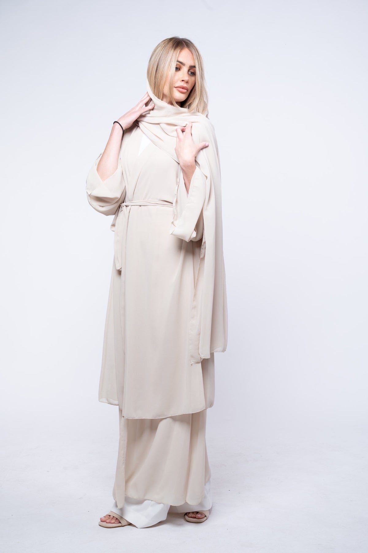 Abaya Damaskus mit Hijab