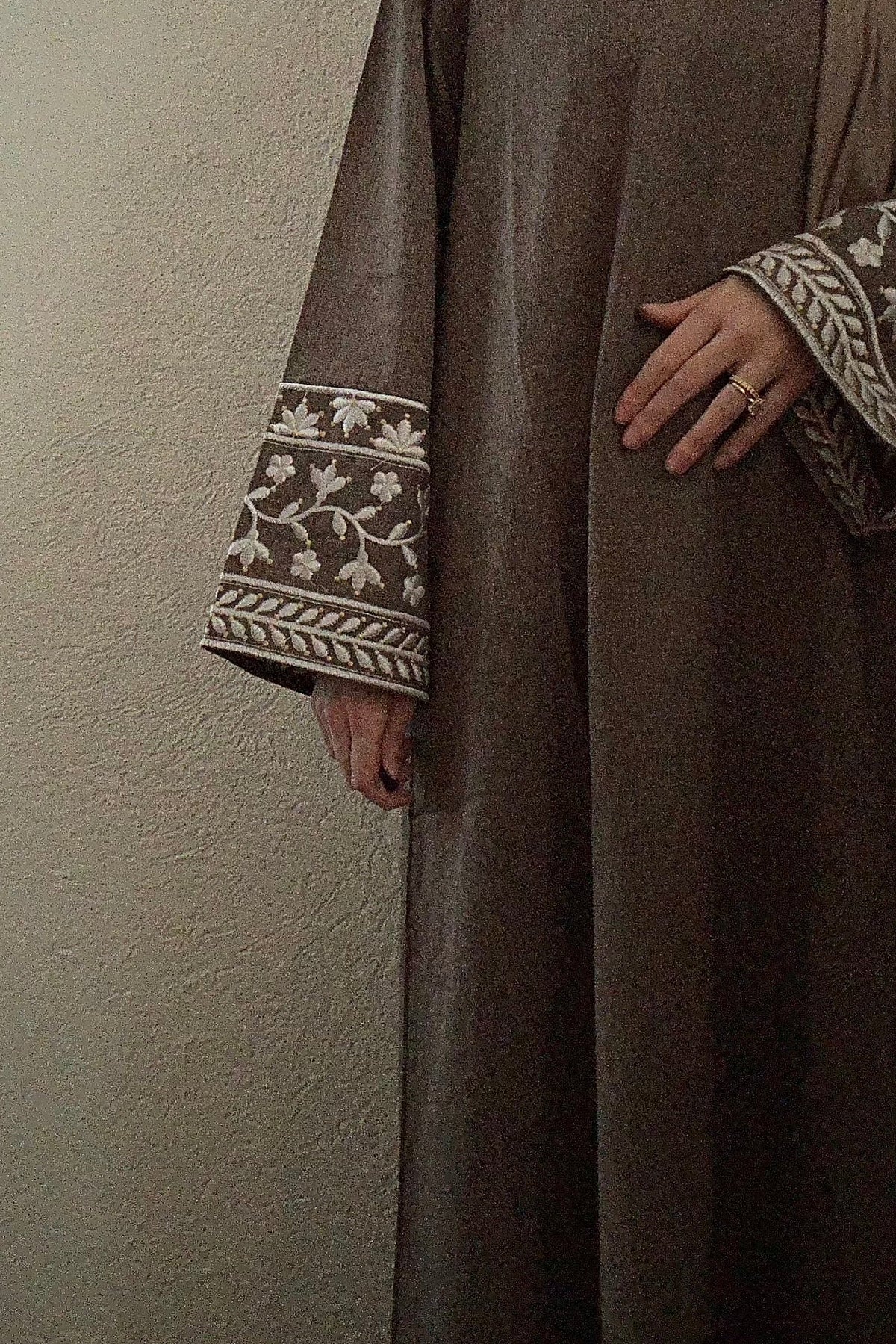 Abaya Falasdin mit Gürtel