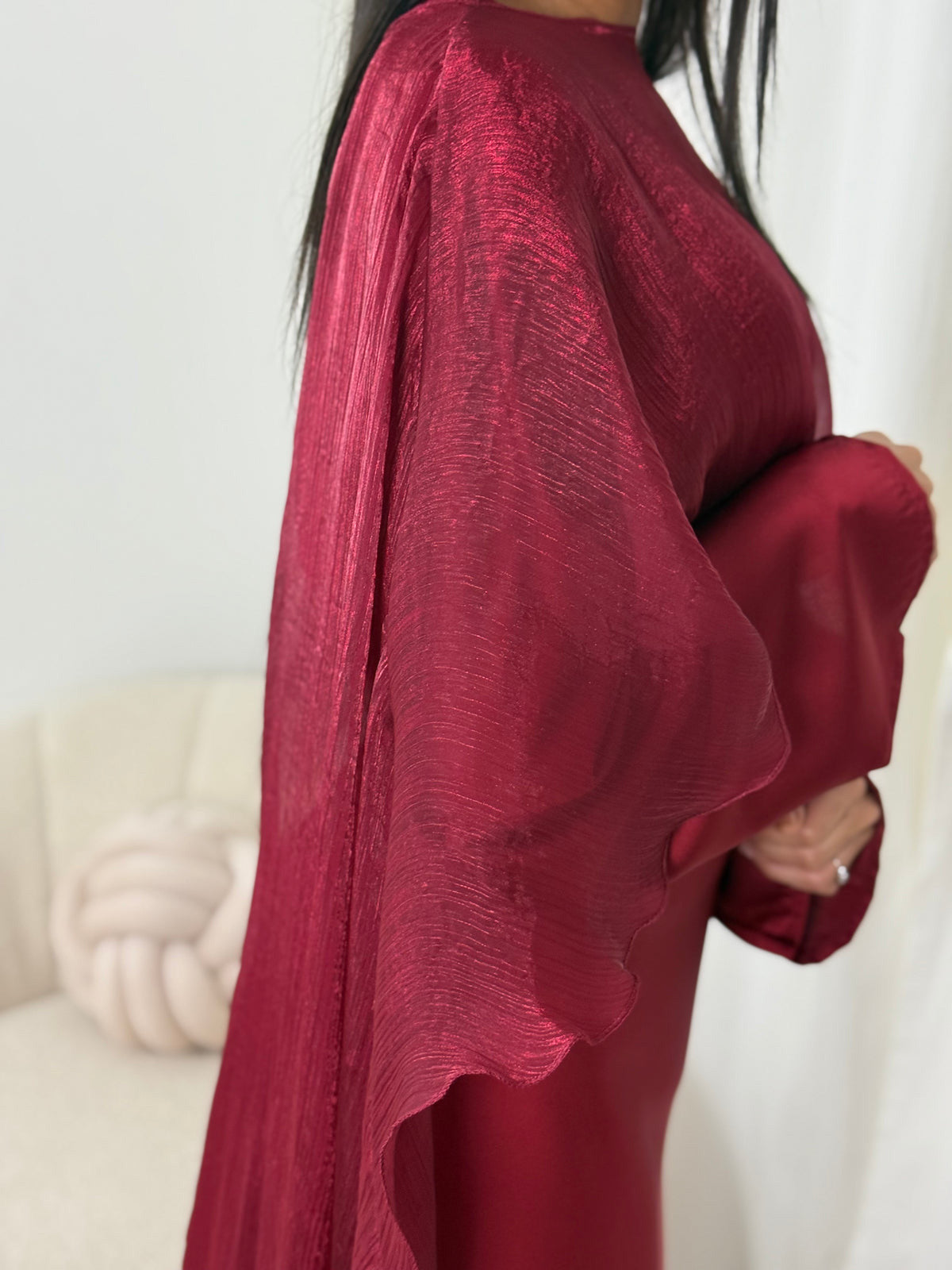 Cape-Kleid Manama
