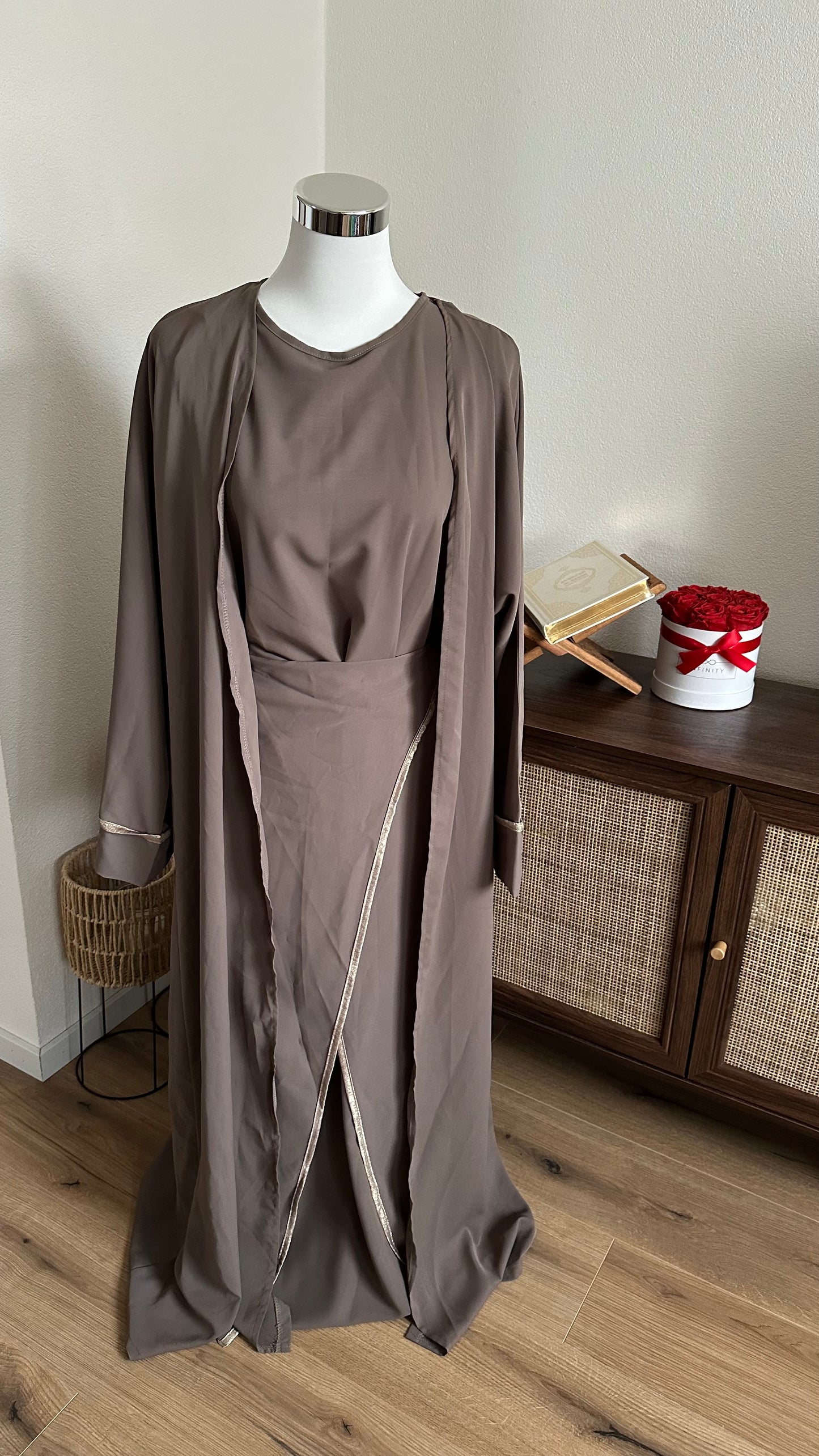 Abaya LINA MOCHA